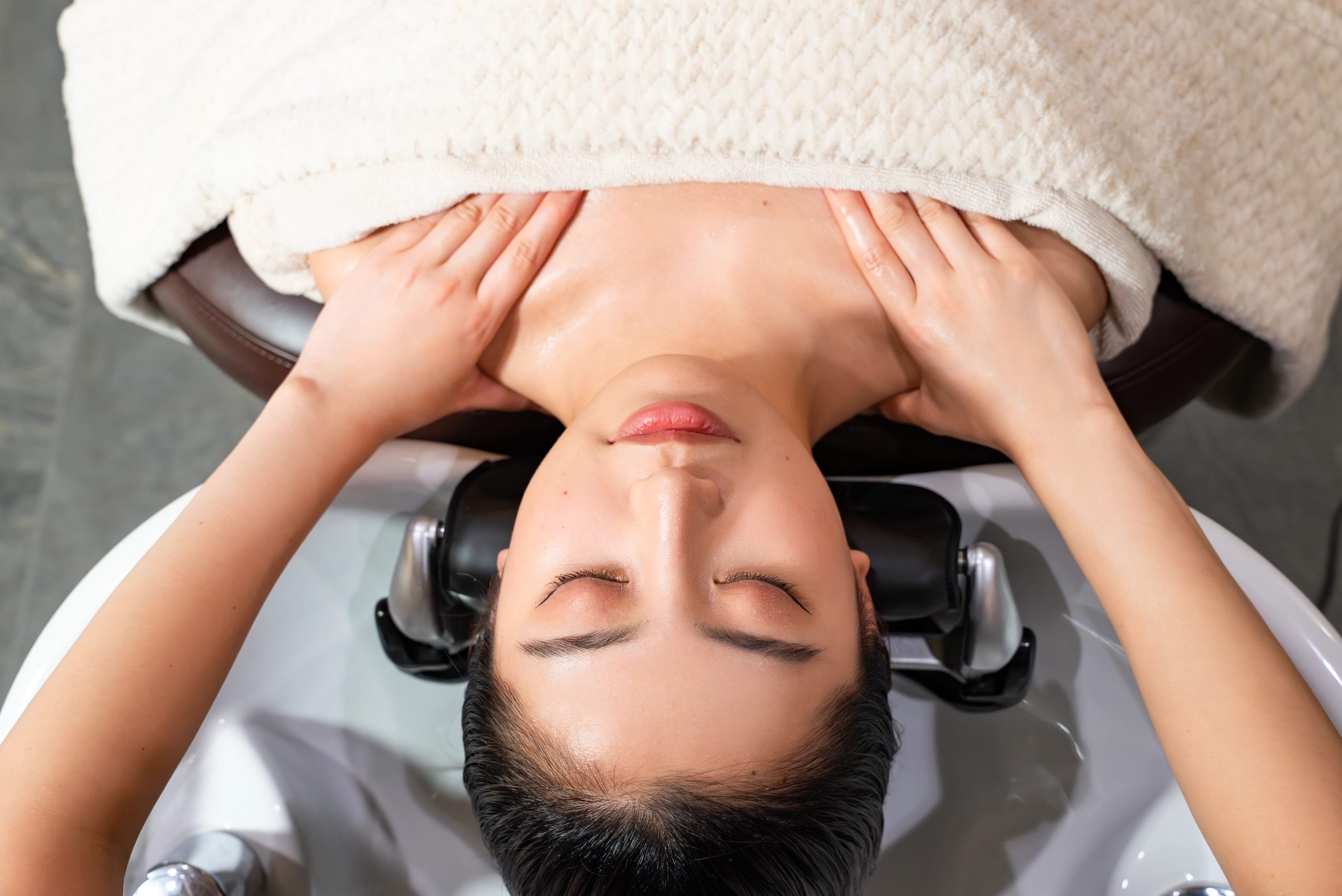 首肩・デコルテマッサージ