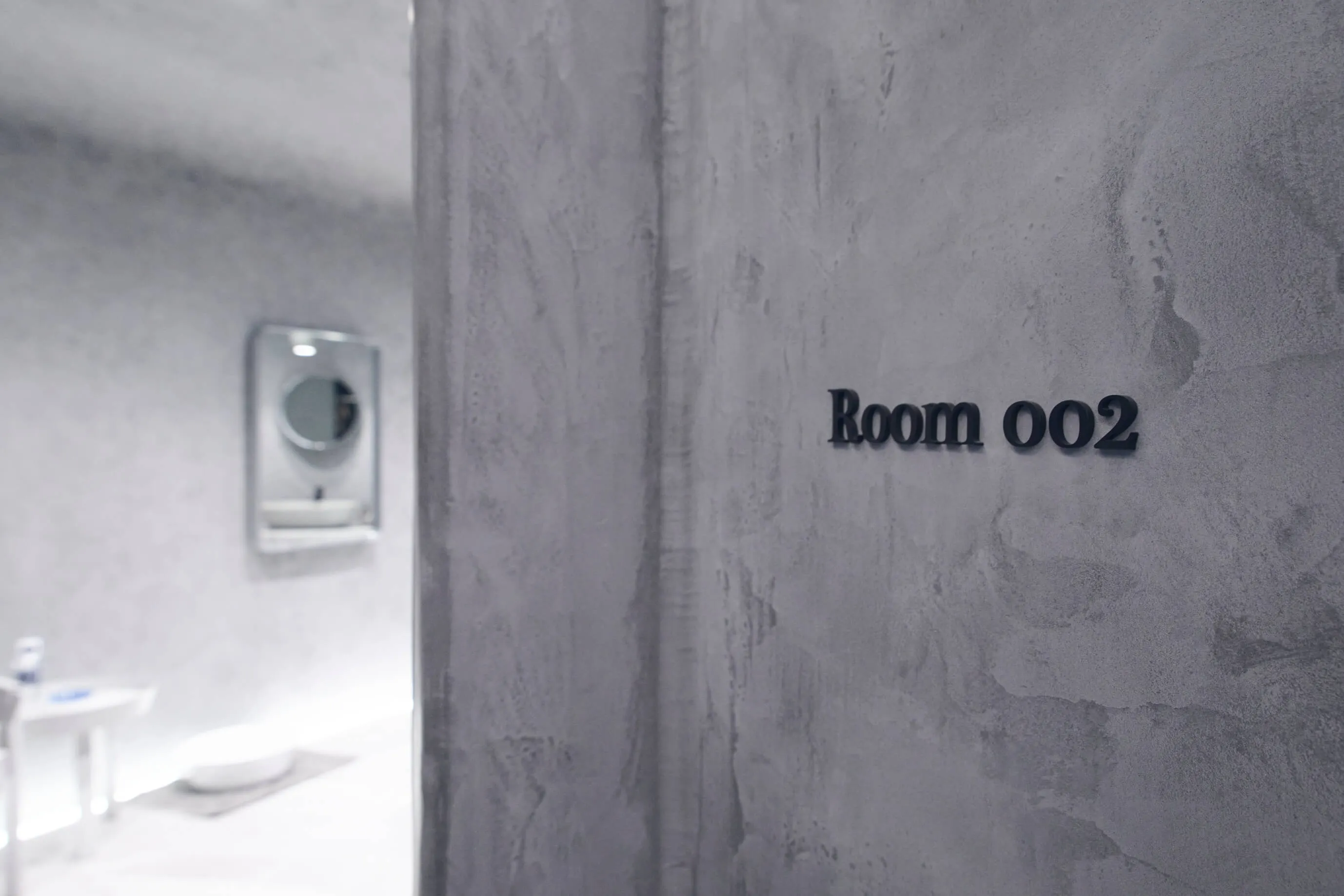 ROOM B